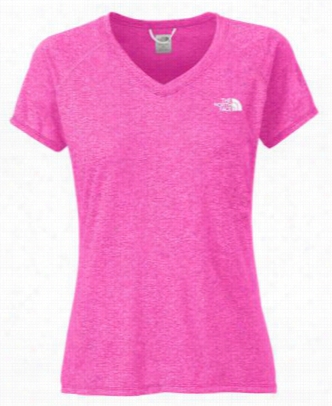 The North Face Reaxion Amp V-neck T-shirt For Ladies - Glo Pink Heather  L