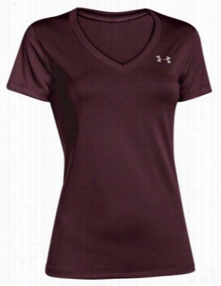 Under Armour Solid Tech V-neck T-shirt For Ladies - Ox Blood - M