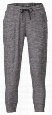 The North Face Motivation Light Capri Pants In The Place Of Ladies - Tnf Dakr Grey Heather - L