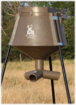 Boss Buck Free Hoice Prtowin Feeder Upon Round Legs