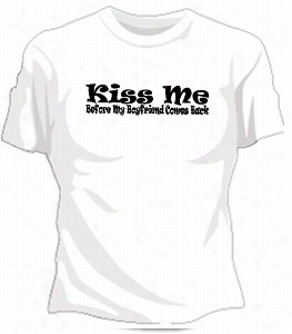 Kiss Me Girls T-shirt