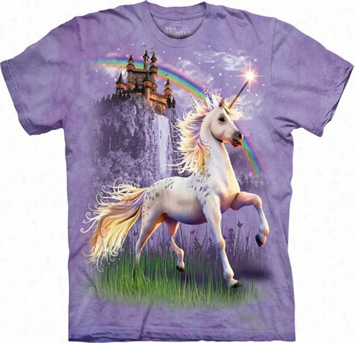 Un Icorn, Castle  And Rainbow T-shirt