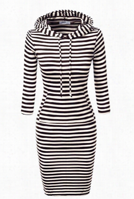 Betewen The Lines Hooded Ress