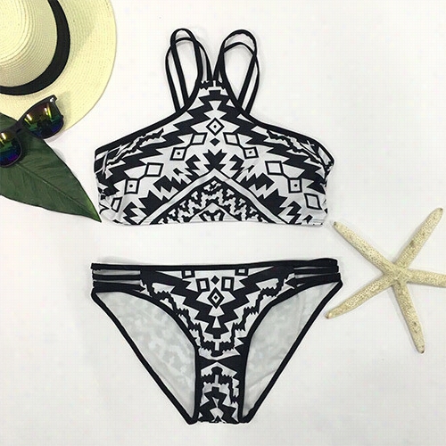 Black & White Sawtooth Pattern Bikini Sets