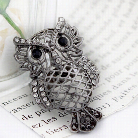 Retro Game Openwork Owl Hollow Ring