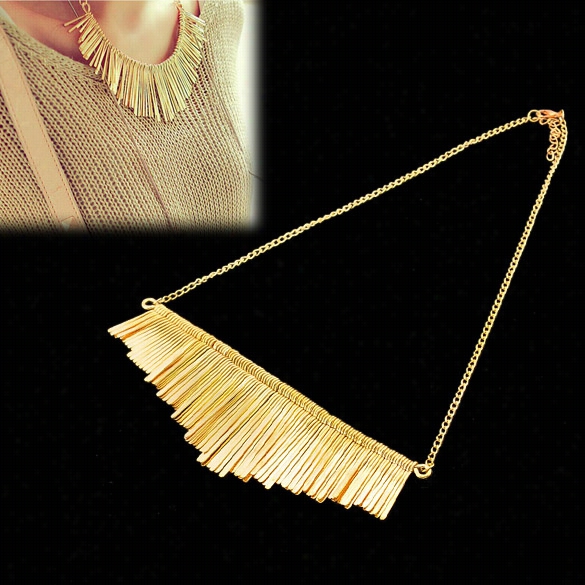 Women's Retro Punk Personalized Multilayer Metal Tassels Short Neckla Ce