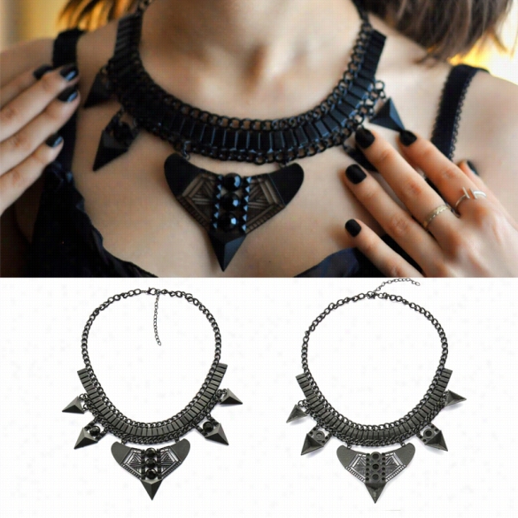 Women's Fashion Admix Black Retroethnic Style Geometric Shape Chain Necklace Pendant