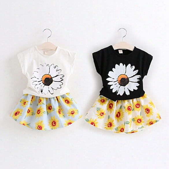 New Kids Girl's Kids Sweet Casual Short Sleeve Print T-sihrt And Pleated Skirt Slim Uotfit Sets
