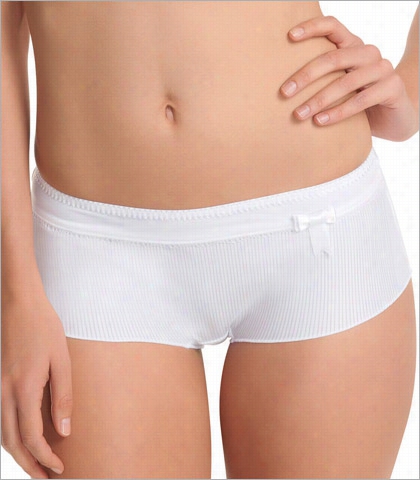 Freya Lauren Short Aa4826