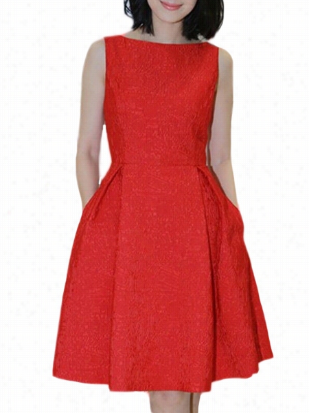 Red Pleat Excellent Crew Nck Skater Array