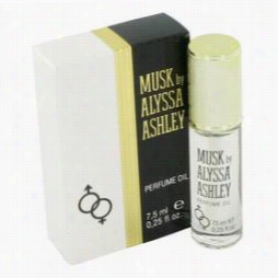 Alyssa Ashley Musk Bath Oil By Houbigant, .25 Oz Oi  In Spite Of Women