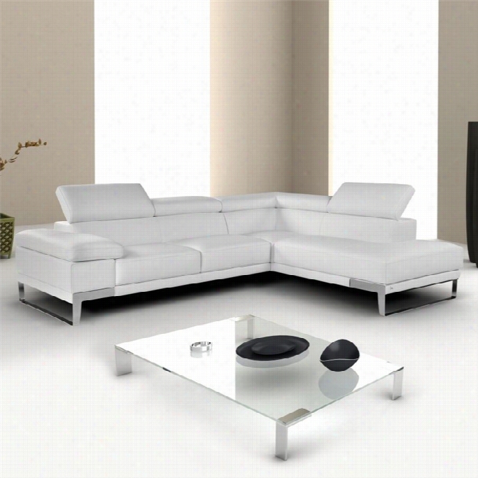 J&m Furniture Nicoletti Dous L Eather Right Sectional In White