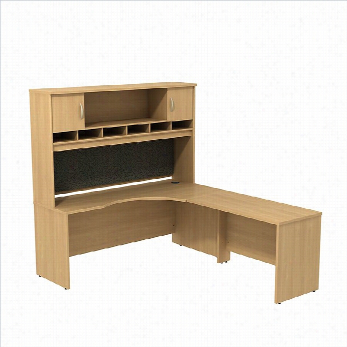 Bush Bbf Series C 72w X 24d Rh Corner Des K Wjth Hutch In Light Oak