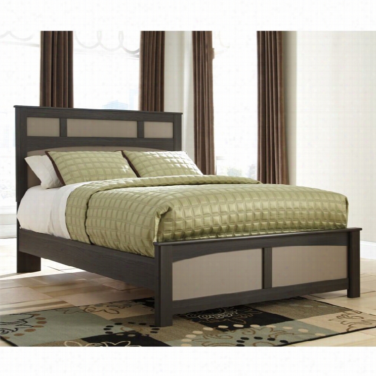 Ashley Wellatwn Wood Queen Panel Bed In Brown