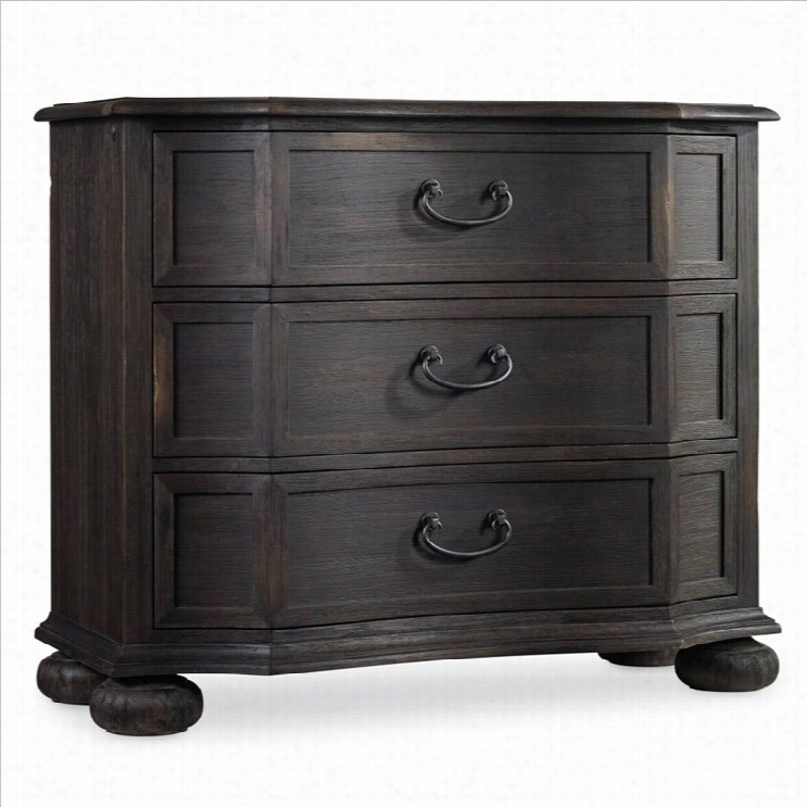 Hooker Furniture Corsica 3-drawer Bbachelor's Chest In Dark Wood