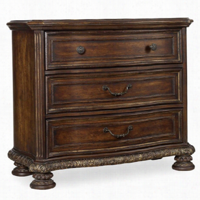 Hooker  Furniture Adagio Bachleors Chest