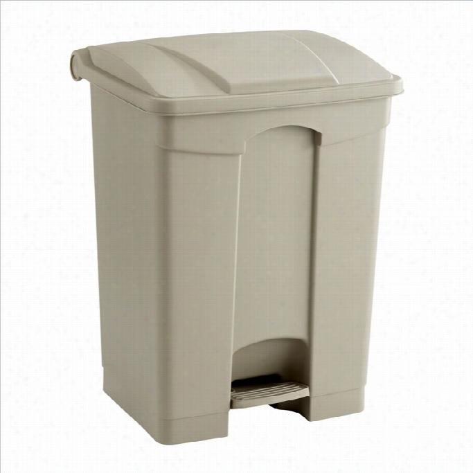 Safco Plastic Step-on Recep Tacle - 17 Gallon In Tan