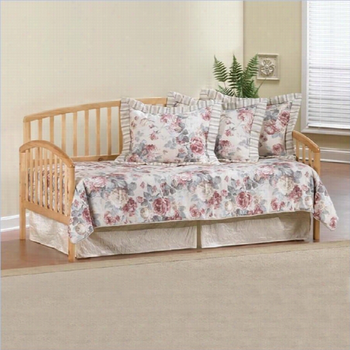 Hillsdale Carolina Country Pine Wood Daybed In Pine Finish With Roll Out Tr Undle