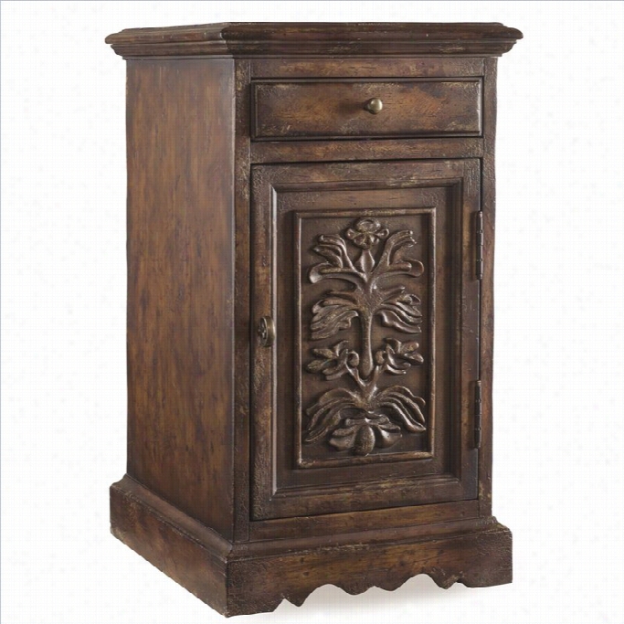 Hooker Furniture Melange Annika Accent Table