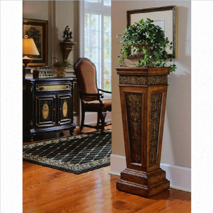 Pulaski Accents Pedestal In Nugget Finish