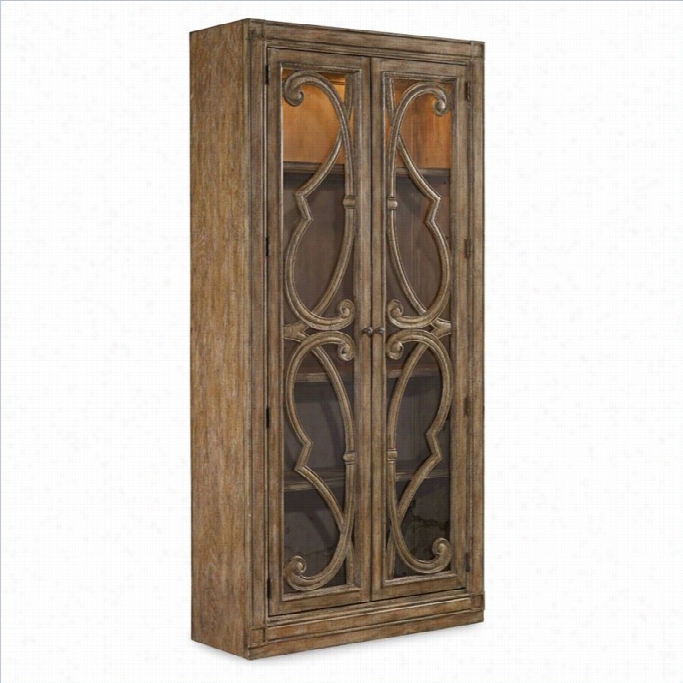 Hooker Furniture Solana Bunching 2-door Curio Cabinet In Light Oak