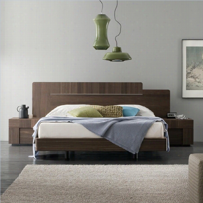 Rossettto Ar Platform Bed In Awrm Oak-queen