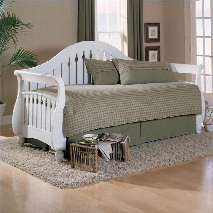 Fashion Bed Fraser Daybed With Trundle And Link Spring In Frost