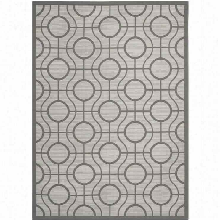 Safavieh Courrtyard Light Grey  Nidoor Outdoor Rug - 4' X 5'7