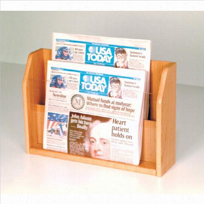 Wooedn Mallet Newspaper Display With 2  P Ockets In Light Oak