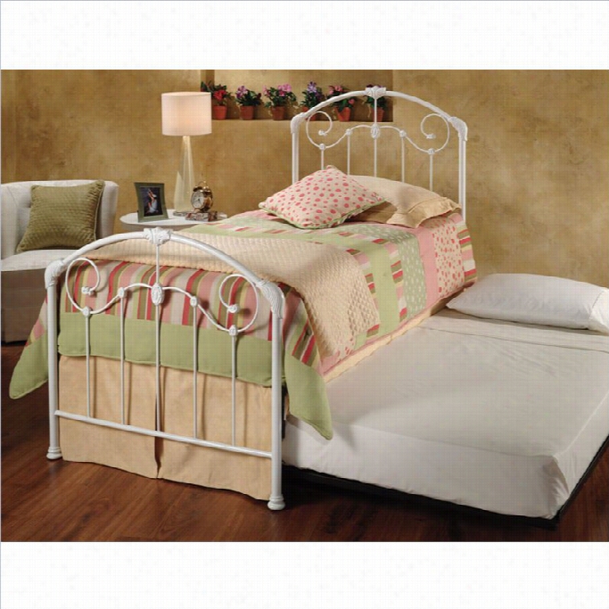 Hillsdale Maddie White Tsin  Metal Panel Bed With Roll Out Trundle