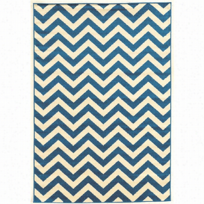 Linon Claremont 5' X 7' Rugs In Blue And Ivory