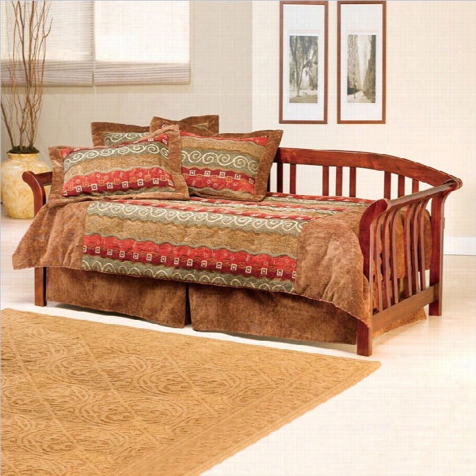 Hillsdale Dorchester Soid Pine Wood Dayybed In Brow Cherry Finish-dabyed Without Trundle