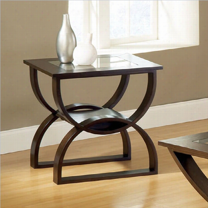 Steve Silver Compay Dylan End  Table In Cherry Finiish