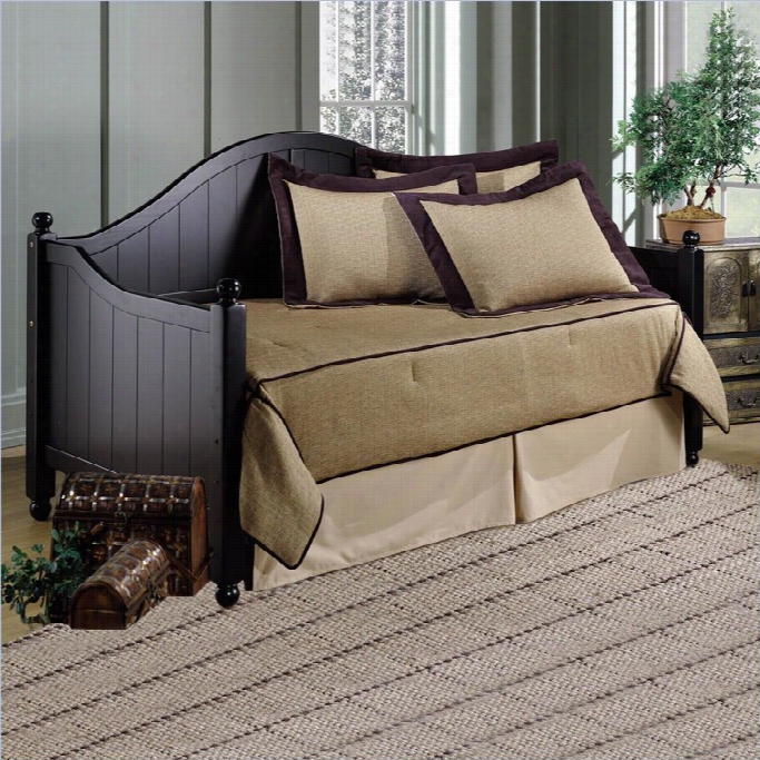 Hillsdale Augusta Wood Daybed I Bllack Finish With Pop-up Trundle