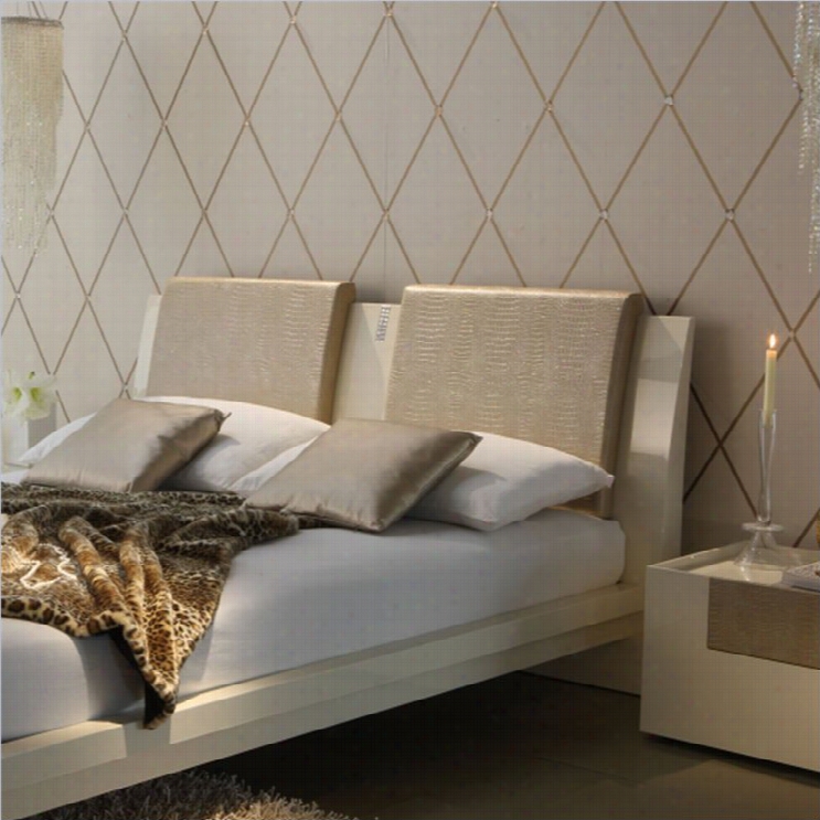 Rossetto Diamond Headboard Pillos In Ivory (set Of 2)