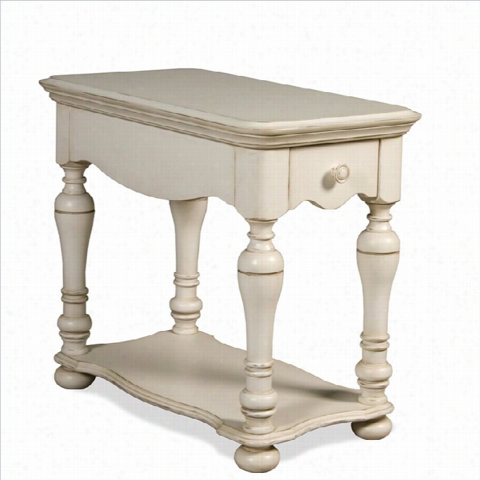 Riverside Furniture Placid Cove Chairside Table Inhoneysuckle White