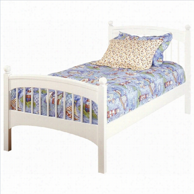 Bolton Furniture Essex Windsor Twin Bed In White