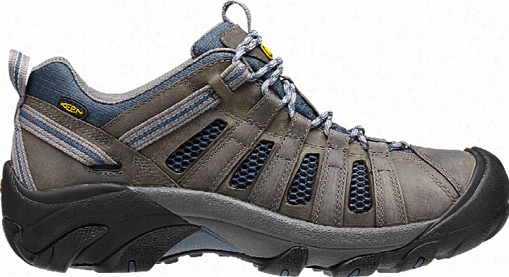 Keen Voyageur Hiking Shoes