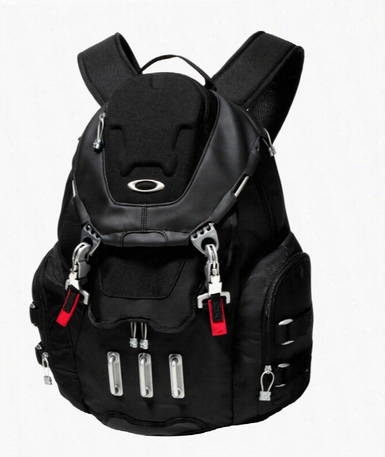 Oakley Bathroom Sink Backpack