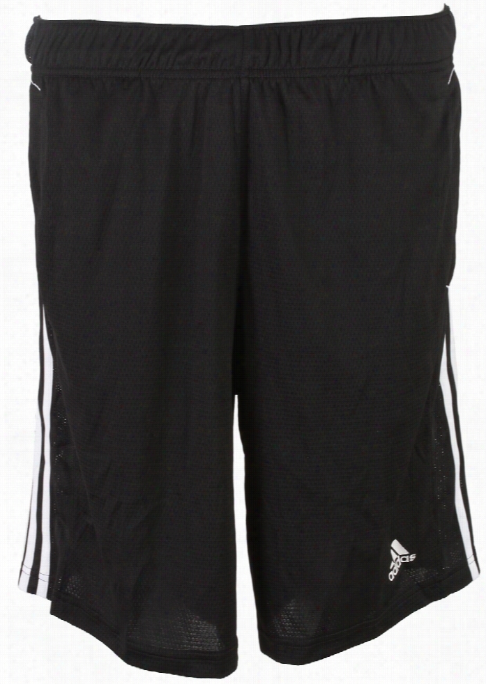 A Didas Essential Shorts