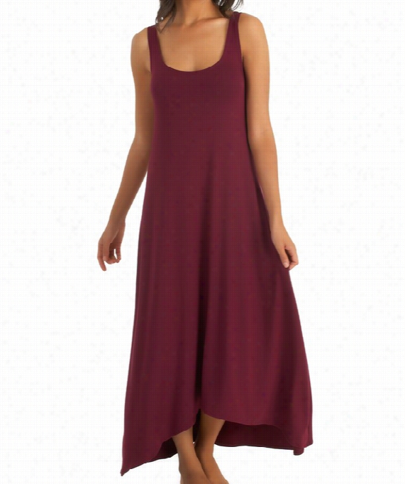 Essential Cistern Dress Color: Bordeaux Size: M