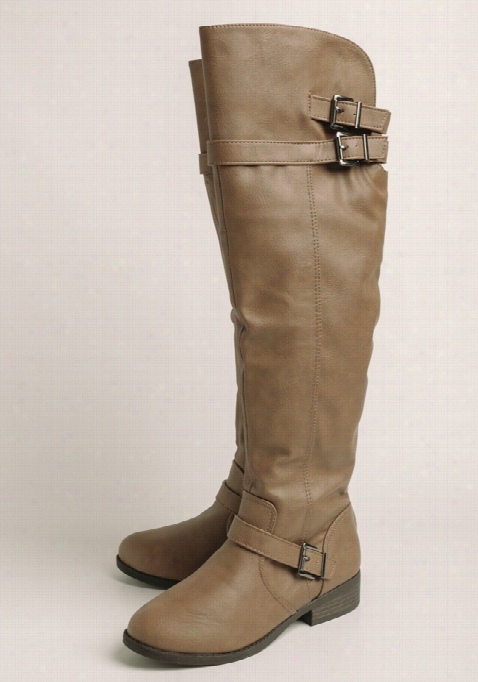 Plateau Knee-high Boots