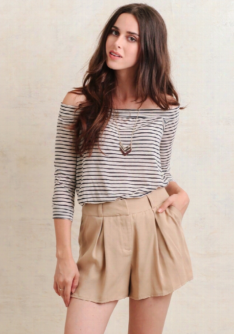 Southward Shore Pleated Shorrts