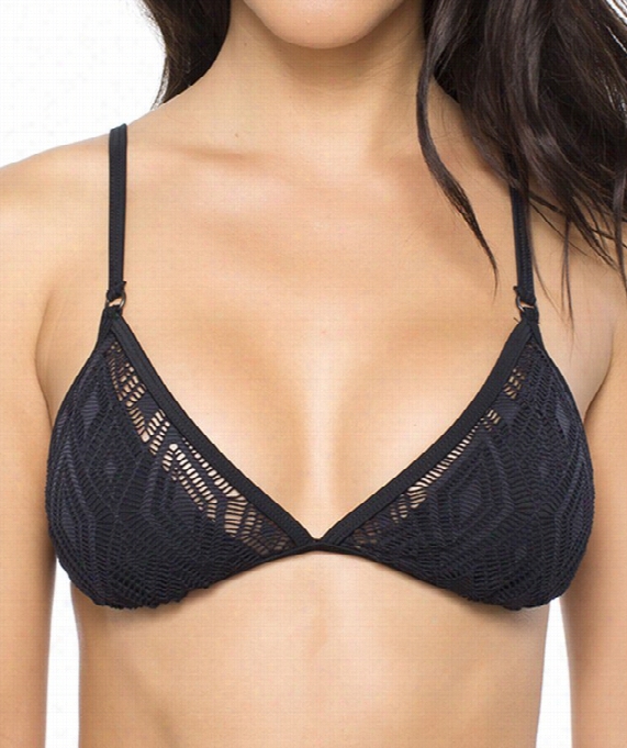 Diamond Cut Trianyle Bikini Top Colo: Black Bigness: M