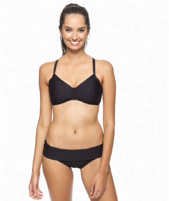 Good Karma In Training 2 Underwiire Sports Bra Color: Black Size: 38d