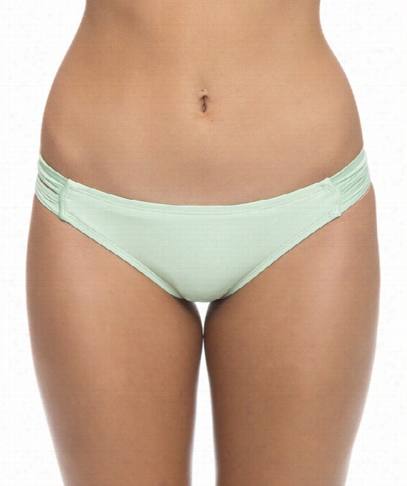 One & Only Luxe Solids Sport Bra Color: Verdant Size: Xs