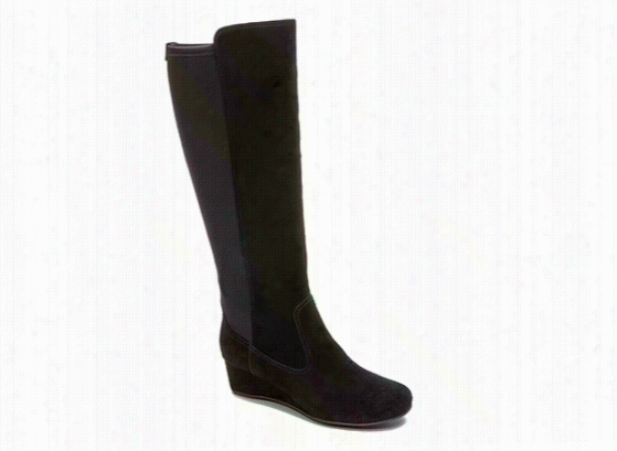 Total Motion Tall Boot